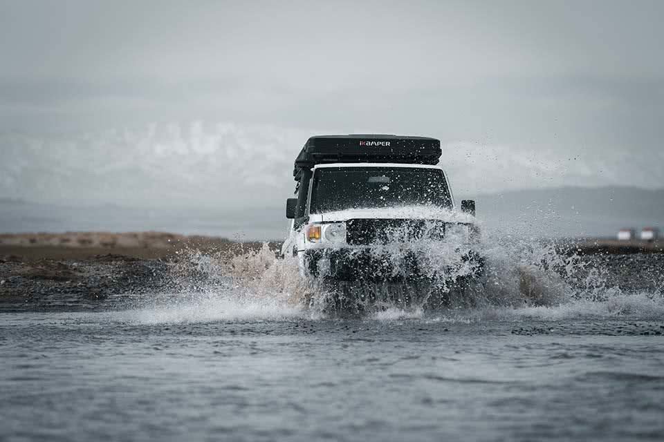 Wasser von unten und oben ist kein Problem für unsere Skycamps.